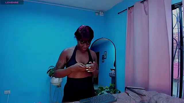 IsabellaBromsS online show from 03/25/26, 10:38