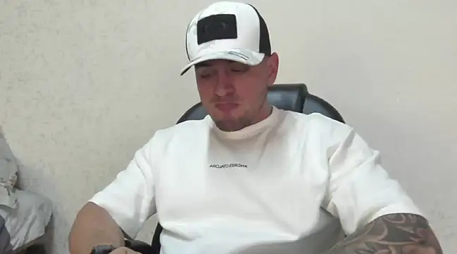 Snapshot of Teilor_Creed chatting on 01/01/25, 08:15 Teilor Creed online show from 01/01/25, 08:15