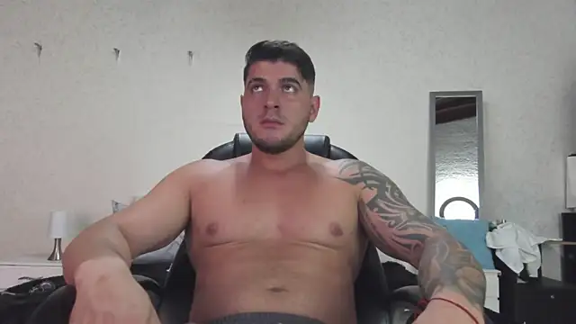 Snapshot of Teilor_Creed chatting on 02/17/25, 11:42 Teilor Creed online show from 02/17/25, 11:42