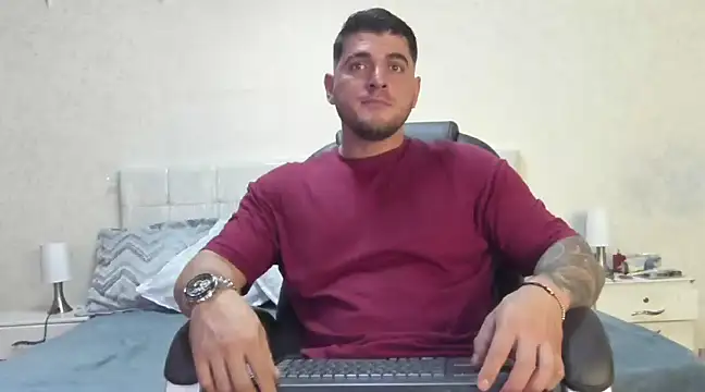 Snapshot of Teilor_Creed chatting on 03/01/25, 07:15 Teilor Creed online show from 03/01/25, 07:15