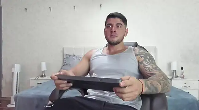 Snapshot of Teilor_Creed chatting on 03/06/25, 08:27 Teilor Creed online show from 03/06/25, 08:27