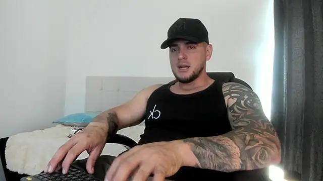 Snapshot of Teilor_Creed chatting on 10/02/25, 08:05 Teilor Creed online show from 10/02/25, 08:05