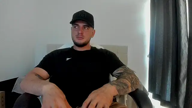 Snapshot of Teilor_Creed chatting on 10/20/25, 07:03 Teilor Creed online show from 10/20/25, 07:03