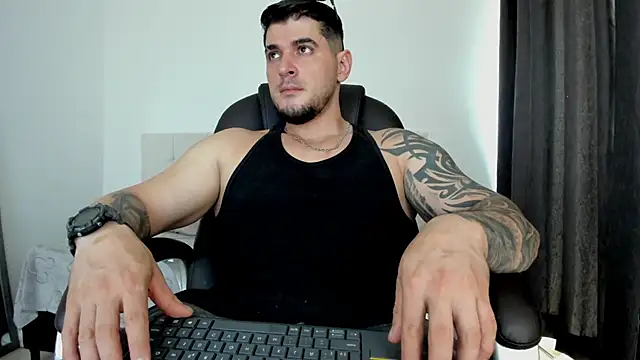 Snapshot of Teilor_Creed chatting on 11/24/25, 06:51 Teilor Creed online show from 11/24/25, 06:51