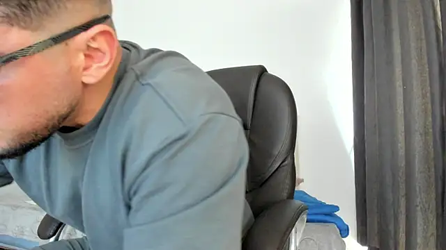 Snapshot of Teilor_Creed chatting on 11/29/25, 06:22 Teilor Creed online show from 11/29/25, 06:22