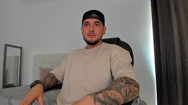 Snapshot of Teilor_Creed chatting on 12/02/25, 06:47 Teilor Creed online show from 12/02/25, 06:47