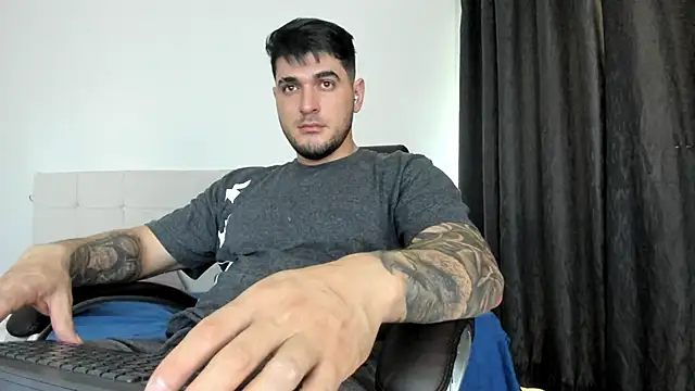 Snapshot of Teilor_Creed chatting on 12/16/25, 06:57 Teilor Creed online show from 12/16/25, 06:57