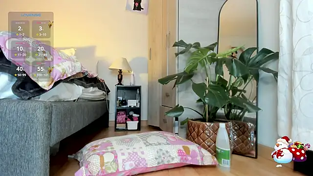 HelennaMoon  online show from 01/27/25, 07:46