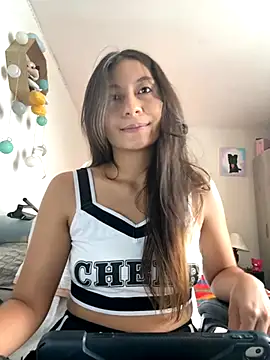 HelennaMoon  online show from 09/20/25, 05:03