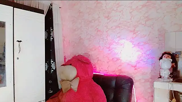 Snapshot of AngelicaDark chatting on 05/20/26, 03:24 AngelicaDark online show from 05/20/26, 03:24