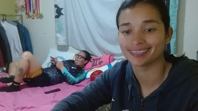 clayre and jill online show from 09/16/25, 03:18