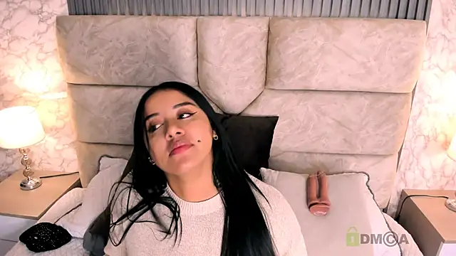 amatista  smith online show from 02/22/25, 08:20