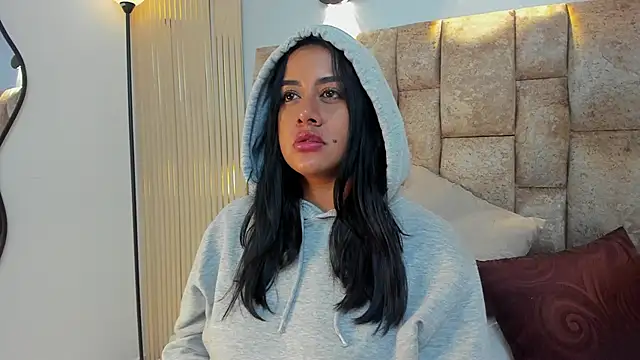 amatista  smith online show from 10/01/25, 08:15