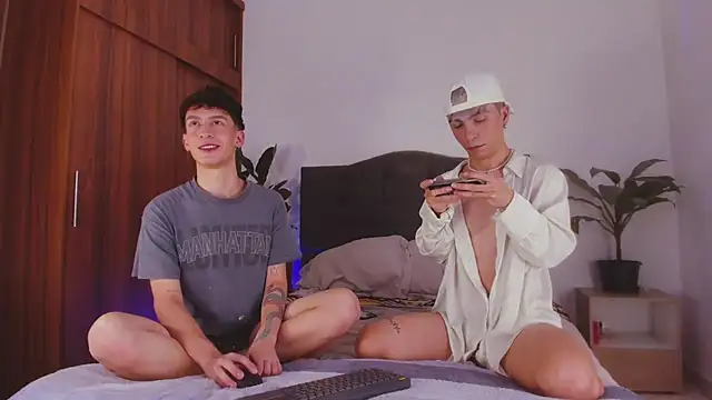 2gays 1Str8 online show from 01/23/25, 02:02