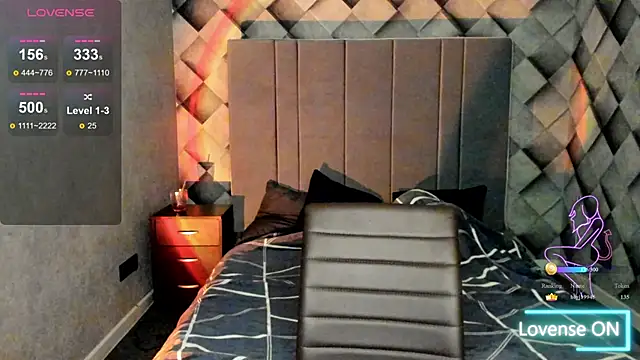 Snapshot of Emily_Gin chatting on 06/12/26, 10:14 Emily Gin online show from 06/12/26, 10:14