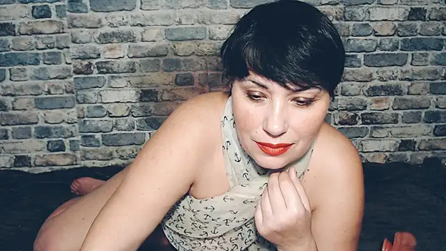 moly rushh online show from 02/15/26, 11:41