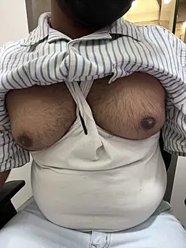 Snapshot of dick69lil chatting on 06/03/26, 07:00 dick69lil online show from 06/03/26, 07:00