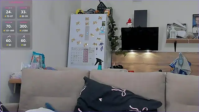 Snapshot of Girl_alone_home chatting on 04/29/26, 03:16 Girl alone home online show from 04/29/26, 03:16