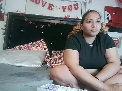 MrAndMrsCrook online show from 02/22/25, 05:44