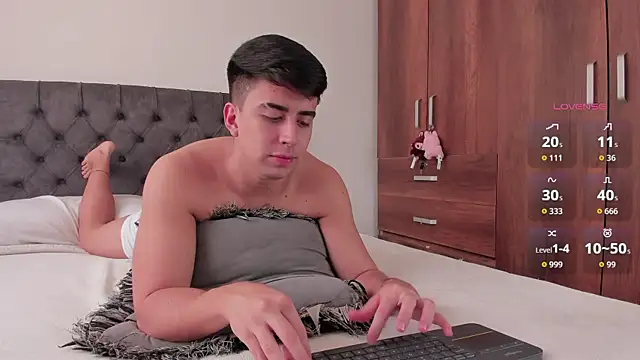 jordanmuskk online show from 10/21/25, 06:19