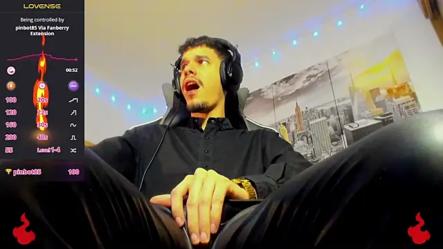 Snapshot of BRAYHAMBROWN chatting on 09/19/25, 04:14 BRAYHAMBROWN online show from 09/19/25, 04:14