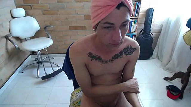 VioletaGomezCo online show from 10/26/25, 01:50