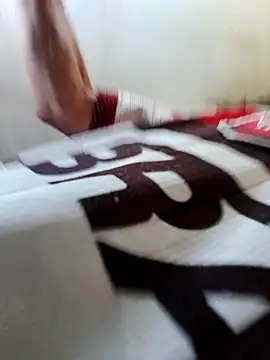 Snapshot of puak6666 chatting on 09/09/25, 12:26 puak6666 online show from 09/09/25, 12:26