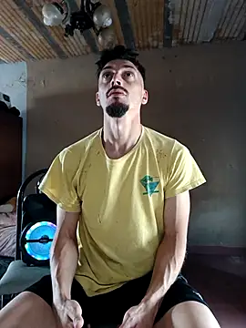 Snapshot of puak6666 chatting on 10/15/25, 03:45 puak6666 online show from 10/15/25, 03:45