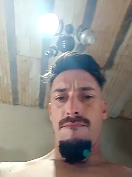 Snapshot of puak6666 chatting on 10/17/25, 02:08 puak6666 online show from 10/17/25, 02:08