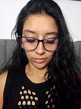 BrittanyDiaz online show from 11/04/25, 07:35