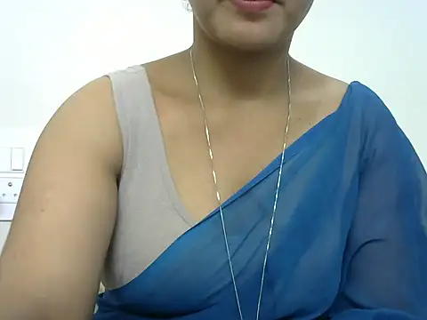 Snapshot of rashmika_reddy chatting on 07/28/26, 03:21 rashmika reddy online show from 07/28/26, 03:21