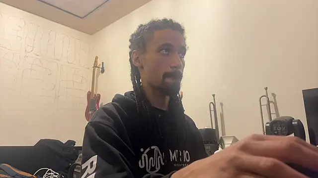 hotcamboy420 online show from 11/02/25, 05:43