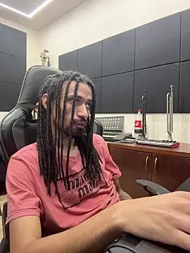 hotcamboy420 online show from 02/04/26, 05:13