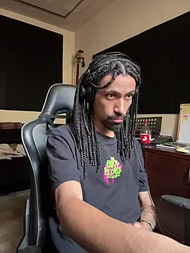 hotcamboy420 online show from 02/21/26, 06:09