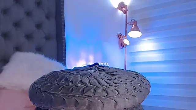 Snapshot of KathaLove chatting on 02/14/25, 06:02 KathaLove online show from 02/14/25, 06:02