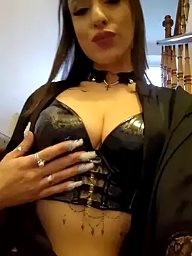 Snapshot of LydiaMaus96 chatting on 01/06/25, 08:35 LydiaMaus96 online show from 01/06/25, 08:35