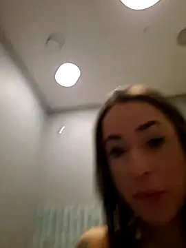 Snapshot of LydiaMaus96 chatting on 01/05/26, 05:27 LydiaMaus96 online show from 01/05/26, 05:27