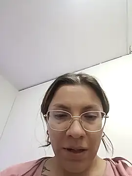 Snapshot of karlamorris_ chatting on 01/11/25, 07:59 karlamorris online show from 01/11/25, 07:59