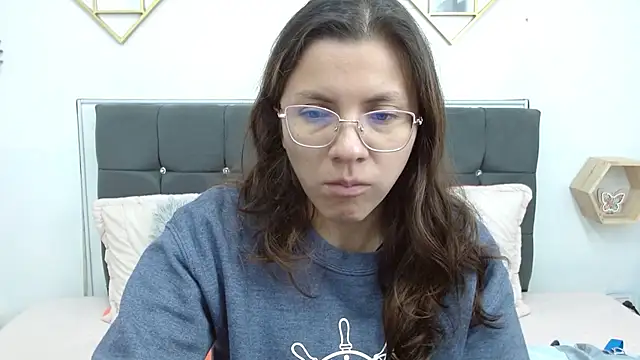 Snapshot of karlamorris_ chatting on 03/07/25, 01:40 karlamorris online show from 03/07/25, 01:40