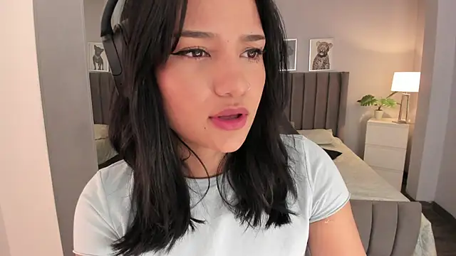 renee shelby  online show from 12/12/24, 07:59