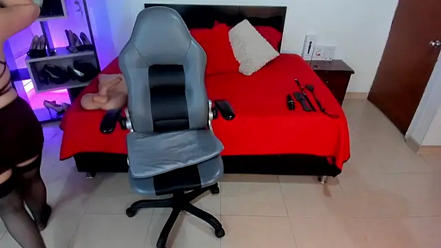 Veronica Jacobss online show from 03/08/25, 09:51