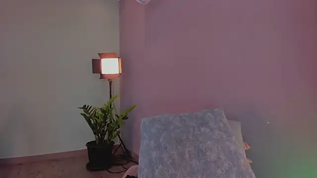 LynnSam  online show from 02/14/25, 03:00