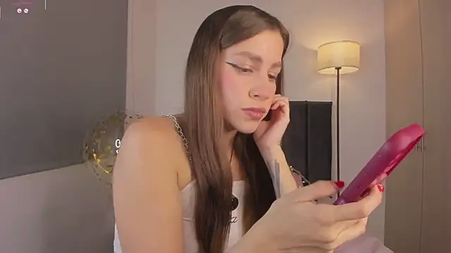 LynnSam  online show from 10/12/25, 09:47