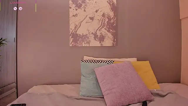 LynnSam  online show from 10/26/25, 06:36