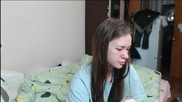 Snapshot of leila_bambi_ chatting on 12/30/24, 10:01 leila bambi  online show from 12/30/24, 10:01