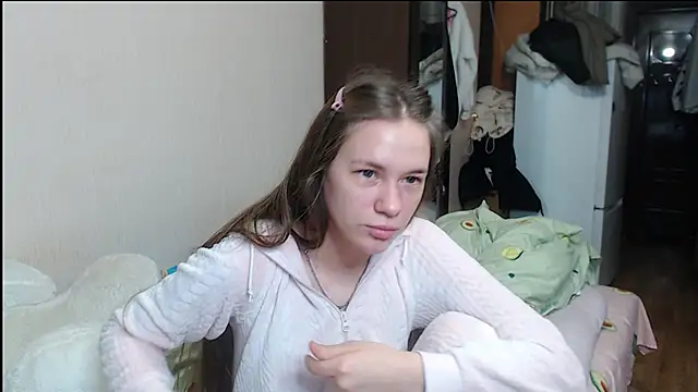 Snapshot of leila_bambi_ chatting on 01/12/25, 05:54 leila bambi  online show from 01/12/25, 05:54