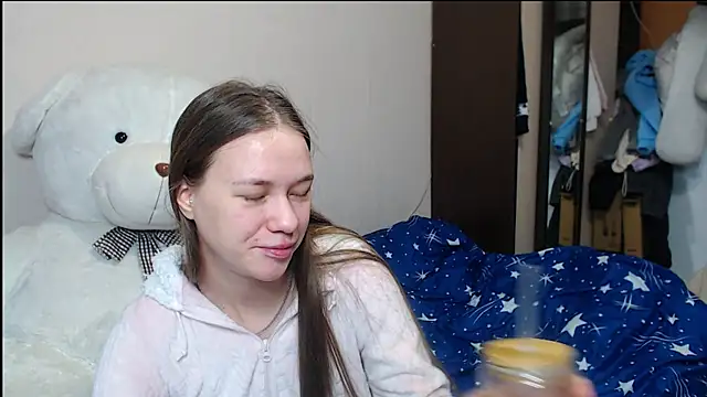 Snapshot of leila_bambi_ chatting on 01/25/25, 08:10 leila bambi  online show from 01/25/25, 08:10