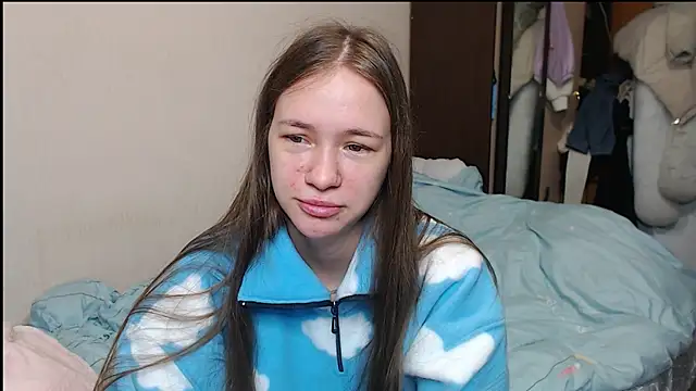 Snapshot of leila_bambi_ chatting on 02/13/25, 04:28 leila bambi  online show from 02/13/25, 04:28