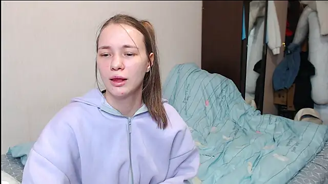 Snapshot of leila_bambi_ chatting on 02/20/25, 02:51 leila bambi  online show from 02/20/25, 02:51