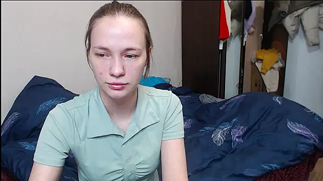 Snapshot of leila_bambi_ chatting on 03/12/25, 01:47 leila bambi  online show from 03/12/25, 01:47